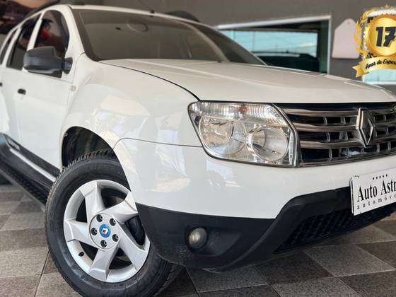 RENAULT DUSTER 1.6 EXPRESSION 4X2 16V FLEX 4P MANUAL